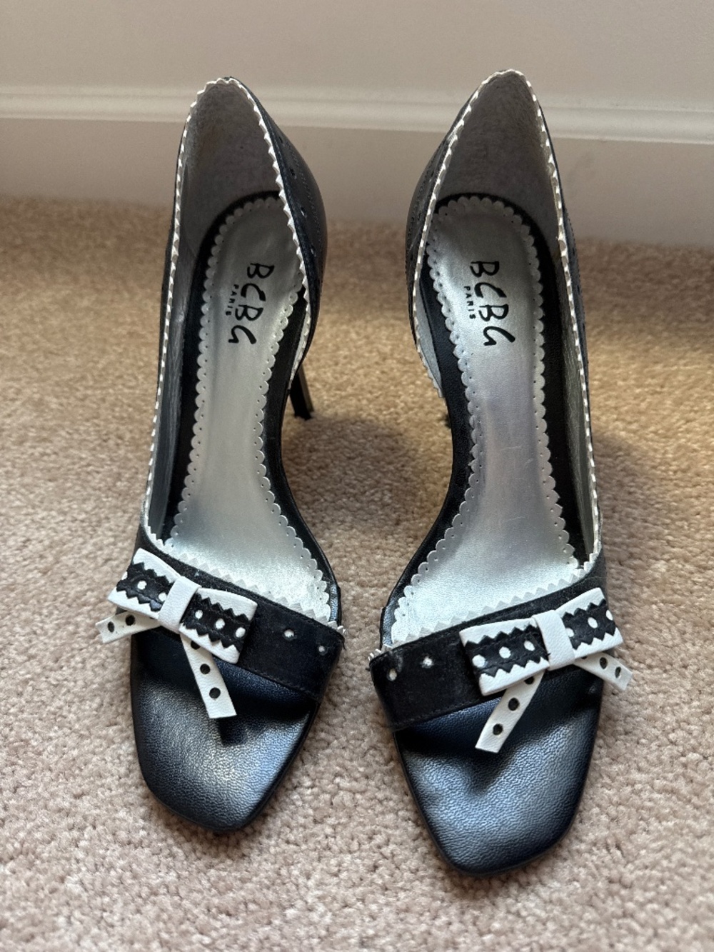 BCBG - leather, dark navy and white
